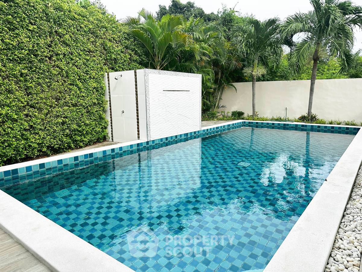 รูป วิลล่า 3-ห้องนอน ใน วังก์พง (ID 2461658) - รูปที่ 32/46