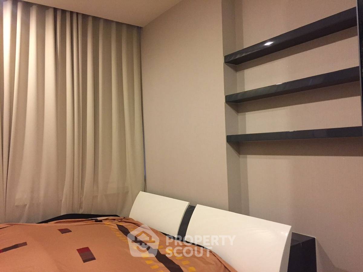 picture 1-BR Condo at The Room Sukhumvit 69 near BTS Phra Khanong (ID 995252) - 2/12