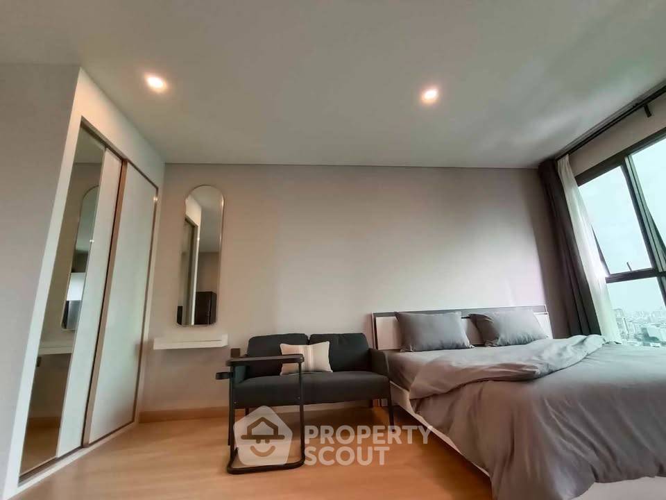 picture Studio Condo at Lumpini Park Phahon 32 near BTS Sena Nikhom (ID 2463618) - 2/8