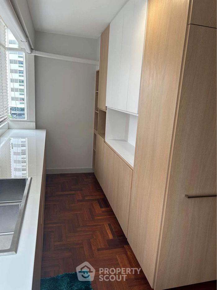 picture 4-BR Condo at Baan Prida Condominium near BTS Nana (ID 1542122) - 14/37