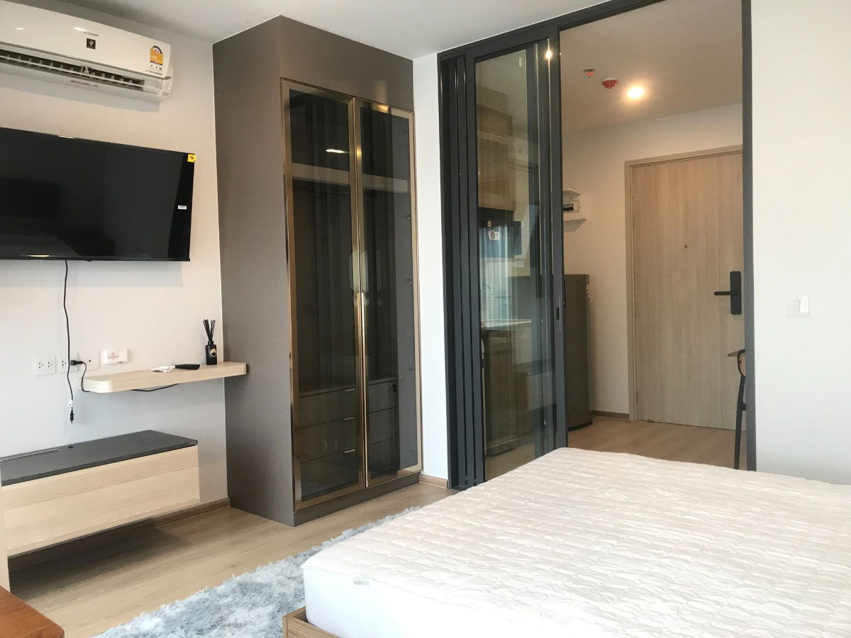 รูป ห้องว่าง❤️ราคาต่อรองได้✅สนใจห้องนี้ทักได้เลยนะคะ❣️❣️❣️  คลองเตย 💥 ไลฟ์ พระราม 4 - อโศก  🔴🟢🟡 - รูปที่ 2/10