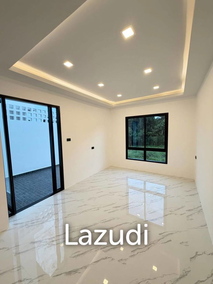 รูป ทาวน์โฮม 4 ห้องนอน 4 ห้องน้ำ ใกล้ถนนคนเดิน - รูปที่ 8/30