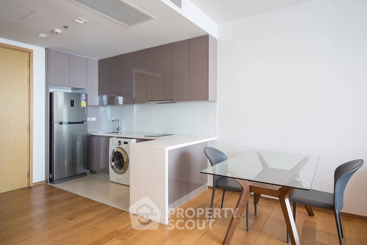 รูป คอนโด 2-ห้องนอน ที่ ไฮด์ สุขุมวิท 13 คอนโดมิเนี่ยม ใกล้ BTS นานา (ID 825696) - รูปที่ 4/5