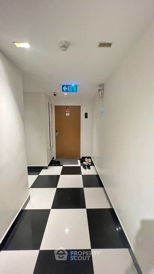 picture 3-BR Condo at Down Town 49 near BTS Phrom Phong (ID 1854382) - 12/12