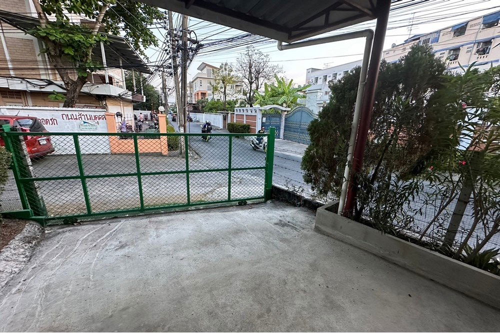รูป [920021007-296] Land with 2 Houses for Sale - Prime Location in Phra Khanong - รูปที่ 41/44