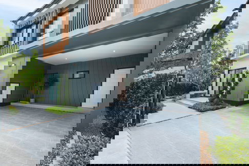 ขายบ้าน 4 ห้องนอนในศรีราชา