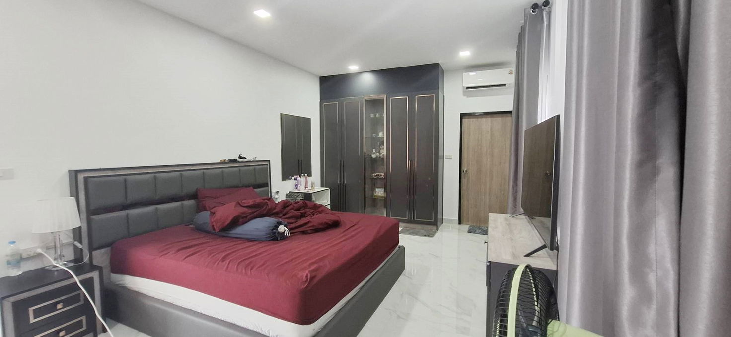 picture Mabprachan Pool Villa 4 Bedrooms for Sale - 12/16