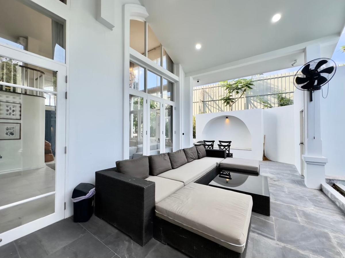 รูป บ้านริมทะเล 5 ห้องนอนให้เช่าในนาจอมเทียน - รูปที่ 2/15