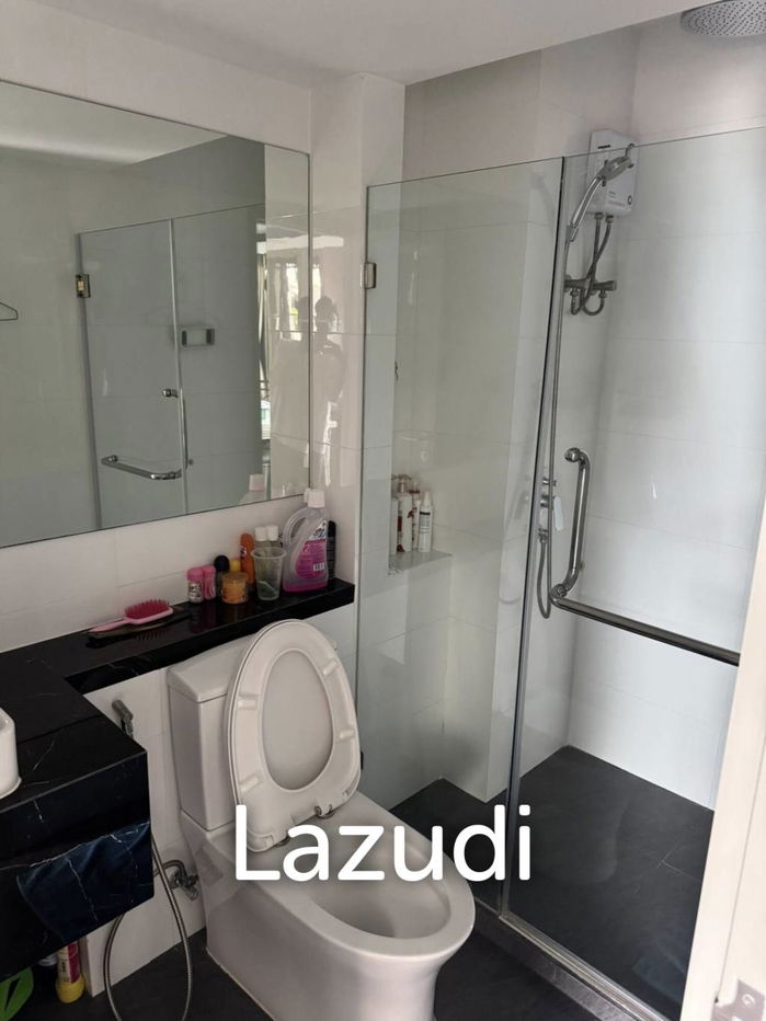 picture Luxurious High-Rise Condo in Chatuchak Bangkok - 14/15