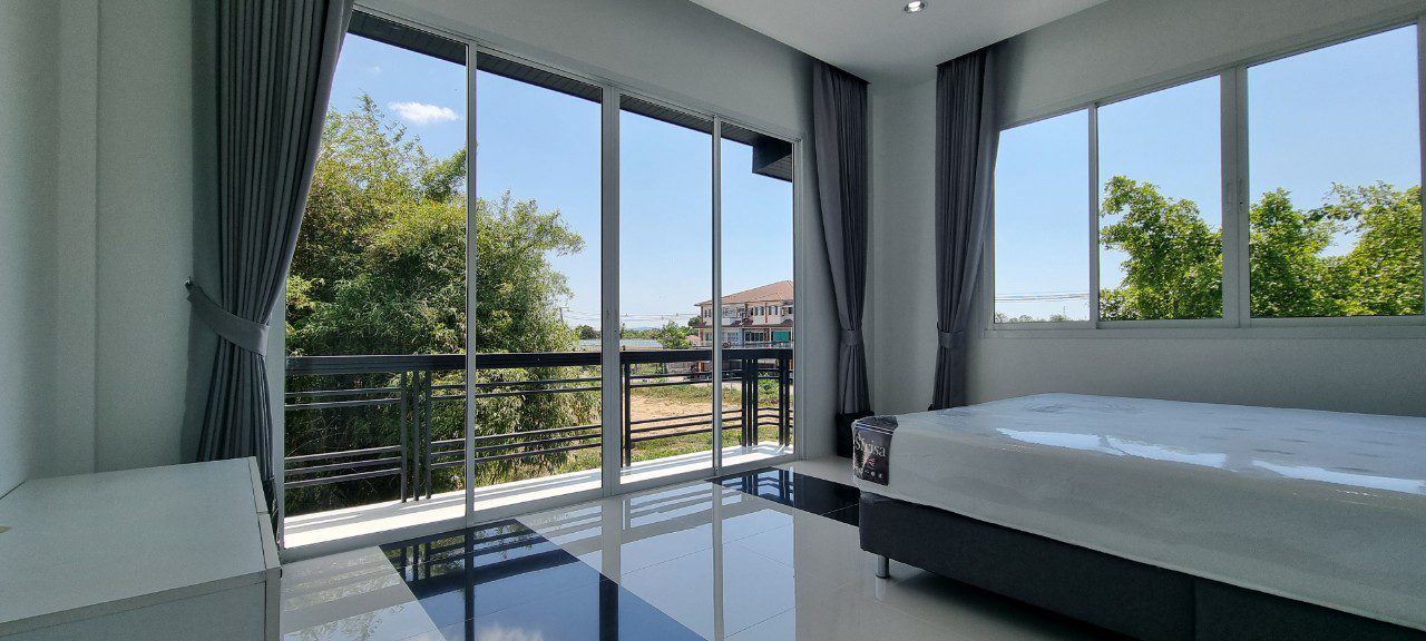 picture 4 Bedrooms Pool Villa in Huay Yai for Sale - 15/20