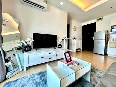 Condos for rent Ekamai International School : Condo for rent, Thru Thonglor, 37 sq m, 1 bedroom, 1 bathroom, 16th floor, near MRT Phetchaburi