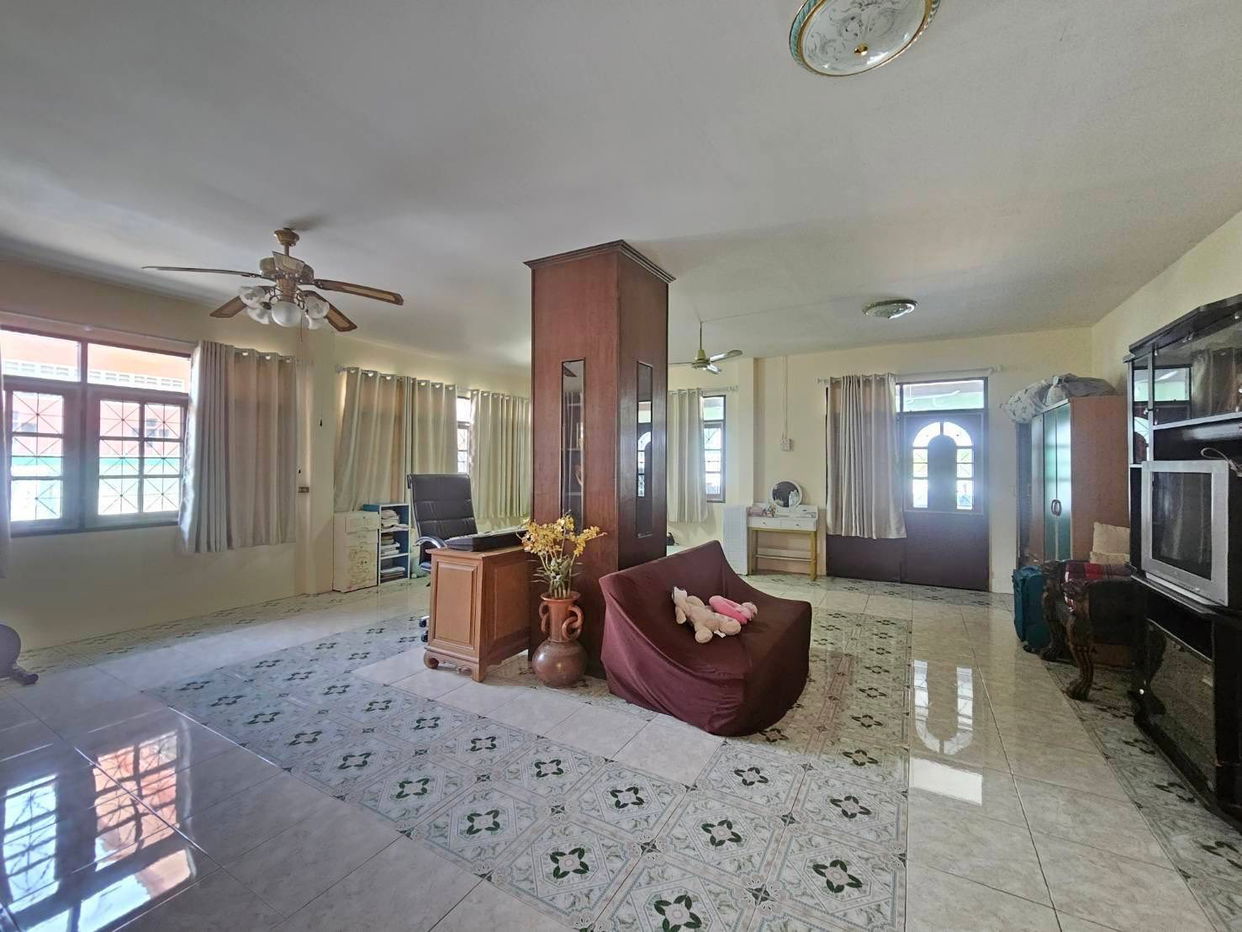 รูป Spacious Detached House for Sale – Mabprachan Reservoir, Pattaya - รูปที่ 9/13