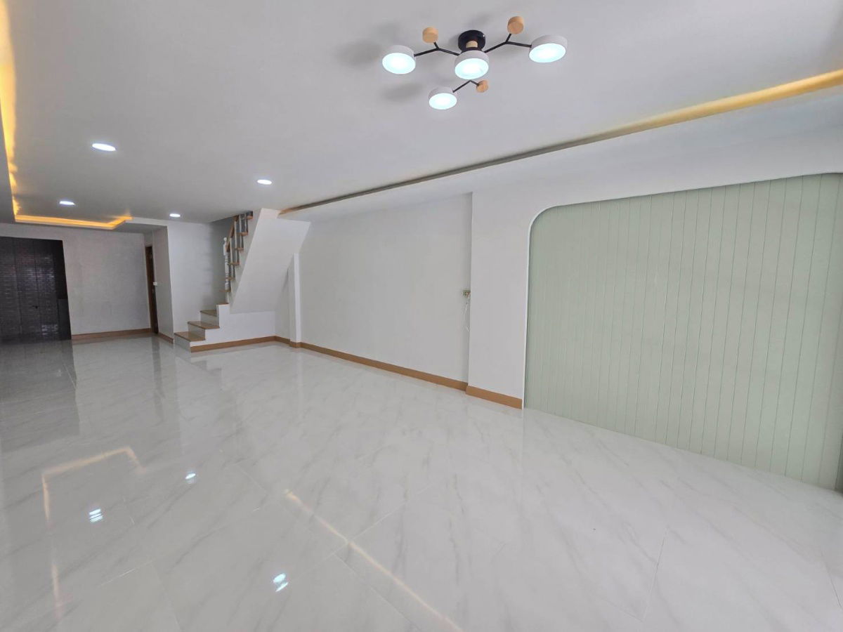 รูป ทาวน์เฮ้าส์2ชั้น ตกแต่งใหม่ สวยงาม พร้อมอยู่ มบ.วันวรา2 ซอยสายไหม75 สายไหม ใกล้ทางด่วน - รูปที่ 6/22