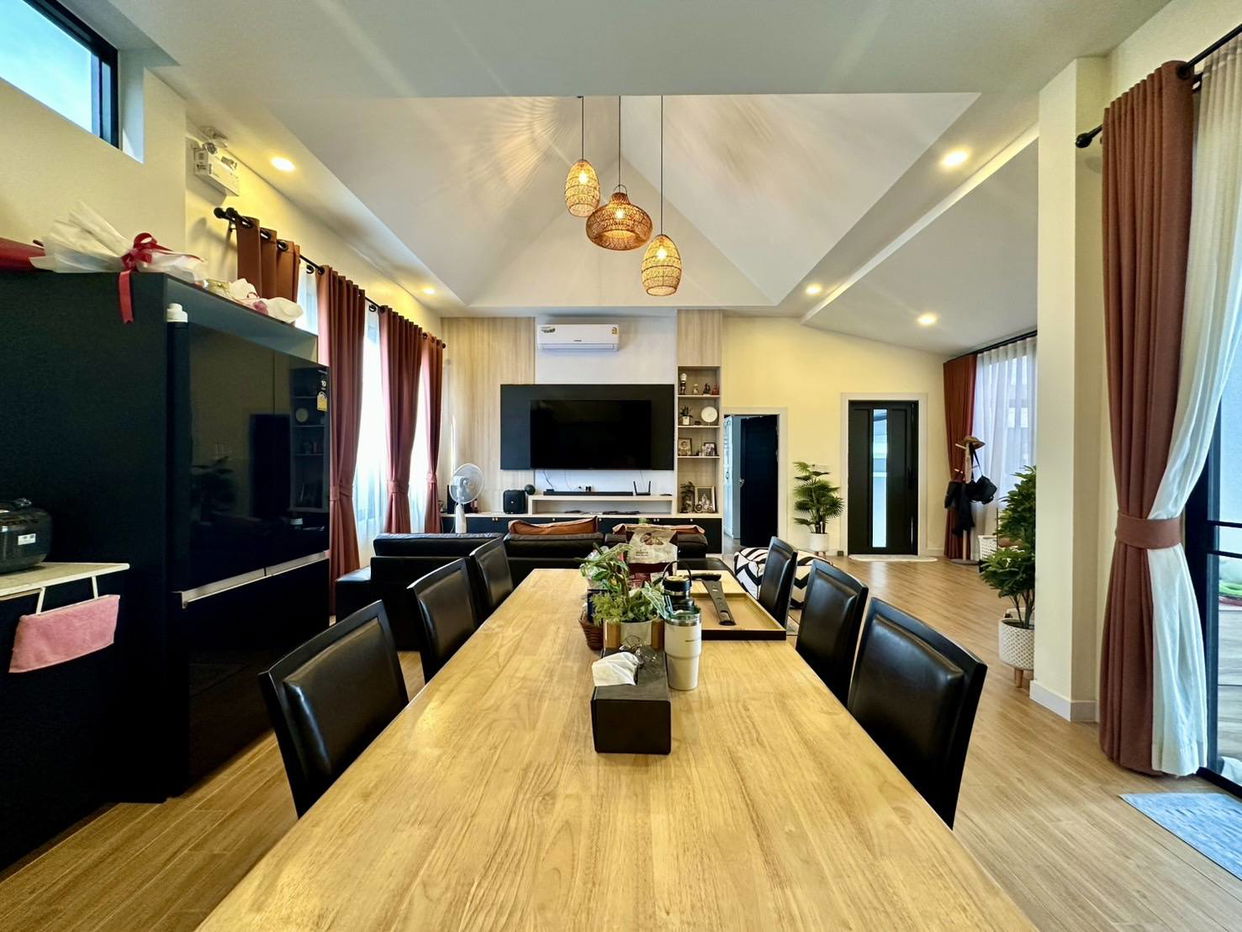 picture Luxurious Pool Villa at Mabprachan - 8/17