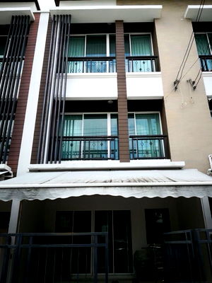 เช่าทาวน์โฮม ม.ราชภัฏจันทรเกษม : 🏡 ให้เช่าทาวน์โฮม 3 ชั้น — หมู่บ้านกลางเมือง โชคชัย 4 ซอย 50 ทาวน์โฮมสภาพดี พร้อมเฟอร์นิเจอร์ครบ เข้าอยู่ได้ทันที