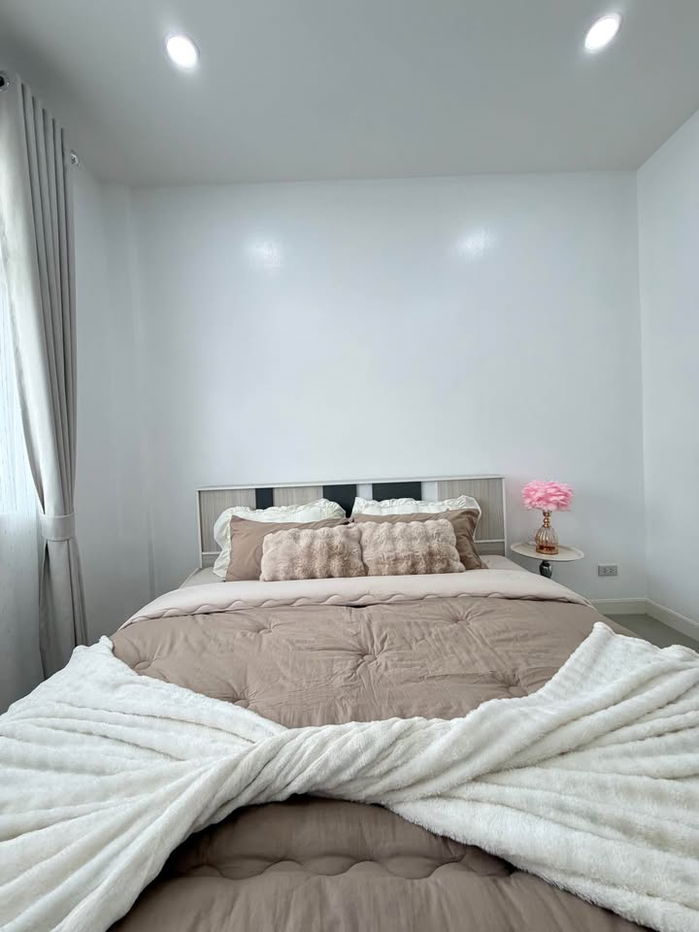 รูป ขายทาวน์เฮ้าส์ ซอยเนินพลับหวาน พร้อมเฟอร์นิเจอร์ครบชุด - รูปที่ 15/20