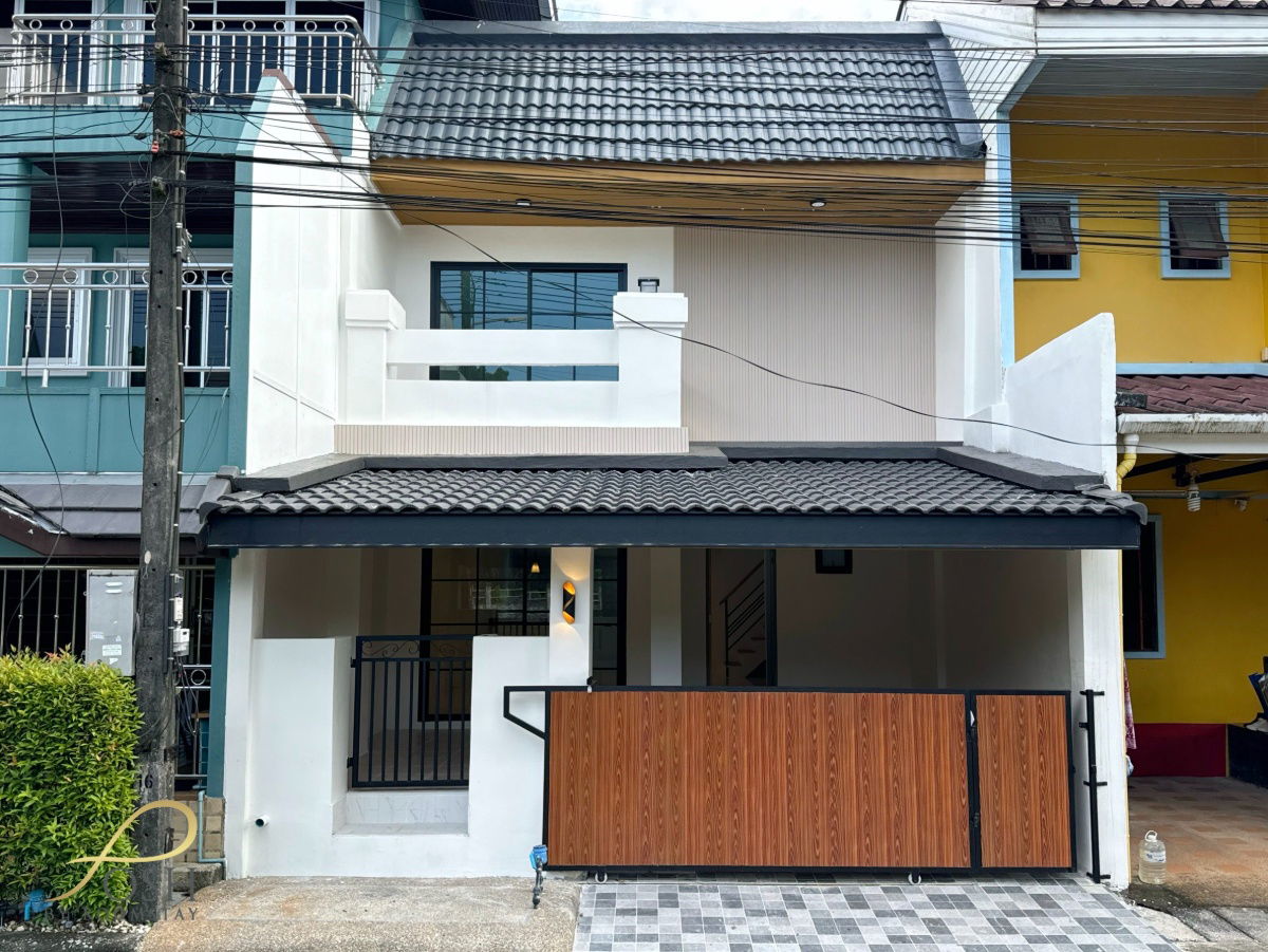 รูป หมู่บ้านชเลคีรี กะทู้ - บ้านรีโนเวทใหม่ทำเลกะทู้  ใกล้ปั๊มบางจากกะทู้ ห้องนอนใหญ่มาพร้อมระเบียง ไม่ชนบ้านหลังอื่น บรรยากาศโปร่งโล่ง - รูปที่ 1/32