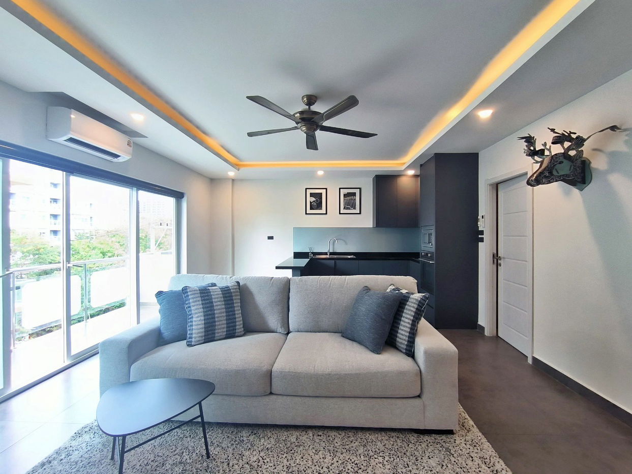 picture Tudor Court 1 Bedroom Condo for Sale - 1/9