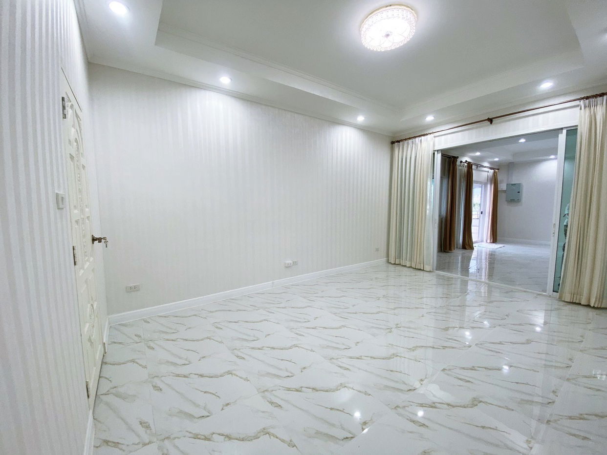 รูป ขายบ้าน 6 ห้องนอนในพัทยาใต้ - รูปที่ 7/17