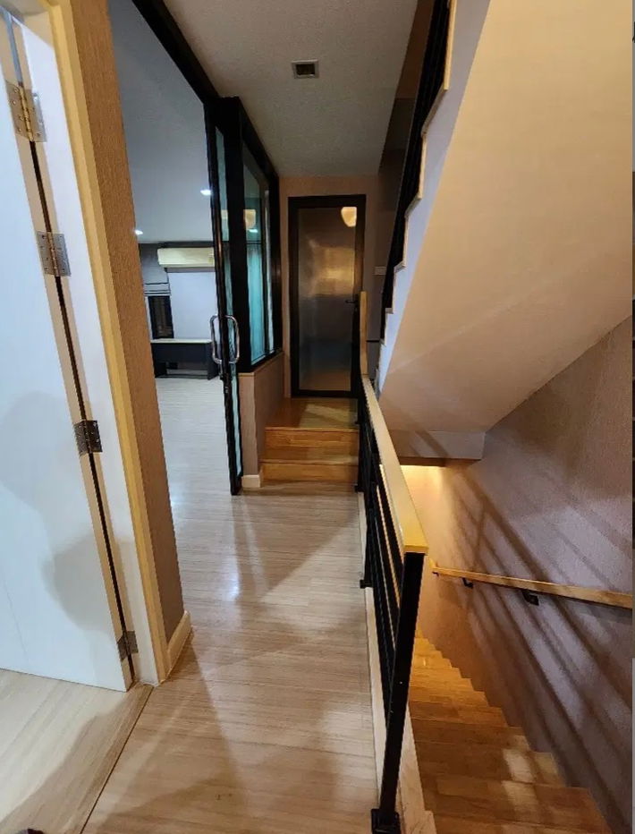 picture Townhouse for rent, 3 floors, Plex Bangna Village, beautiful, good location, near Mega Bangna shopping center. Interested, add Line @841qqlnr - 13/23