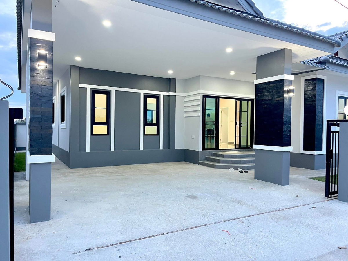 รูป ขายบ้านเดี่ยวชั้นเดียว  3 ห้องนอน  2 ห้องน้ำ  1 ห้องครัว  1 ที่จอดรถ - รูปที่ 2/11