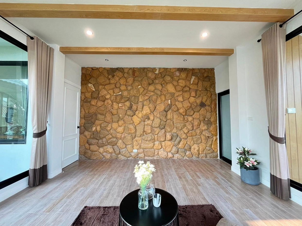 รูป บ้านสำหรับครอบครัวกว้างขวางในพัทยาตะวันออก - รูปที่ 11/19