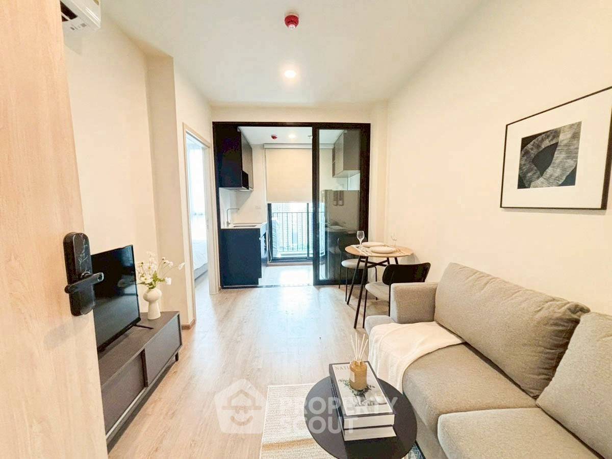 picture 1-BR Condo at Nue District R9 near MRT Phra Ram 9 (ID 2459963) - 12/12