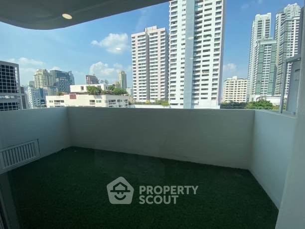 picture 4-BR Condo at 33 Tower near BTS Phrom Phong (ID 1013480) - 4/15