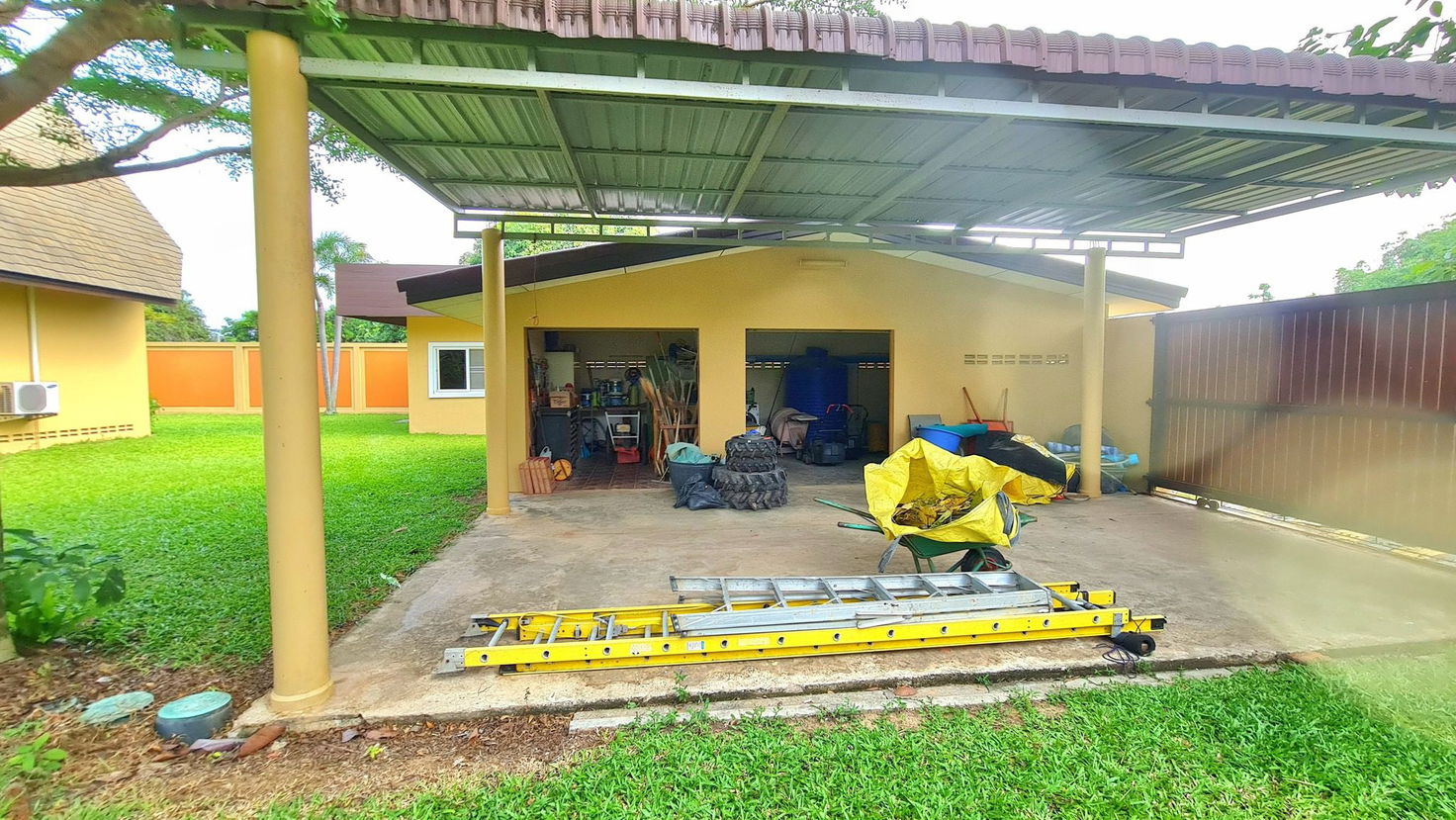 picture Spacious Private Villa with Swimming Pool for Sale – Bang Saray - 15/20