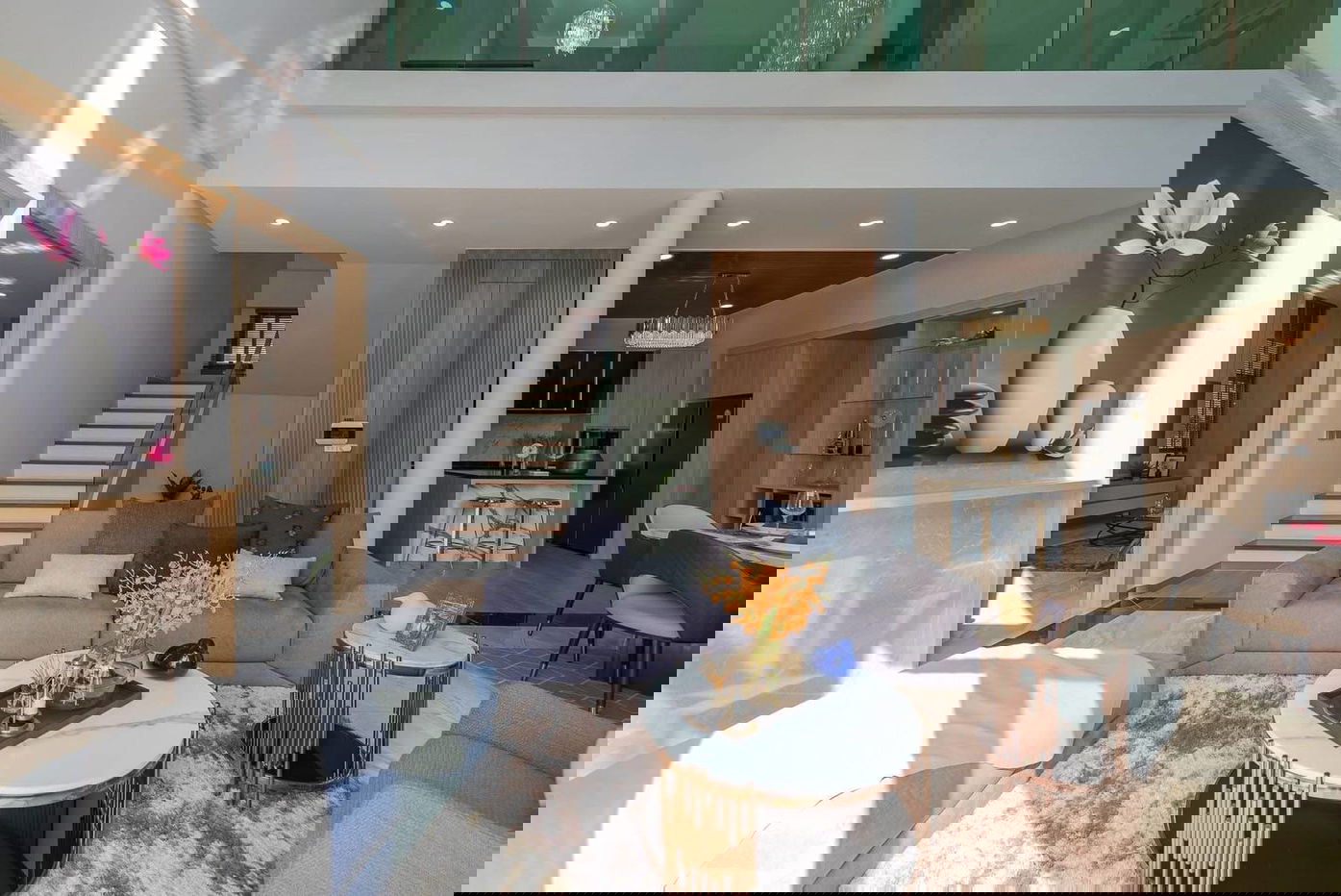 picture Modern Luxury Pool Villa for Sale in Mabprachan - 2/20