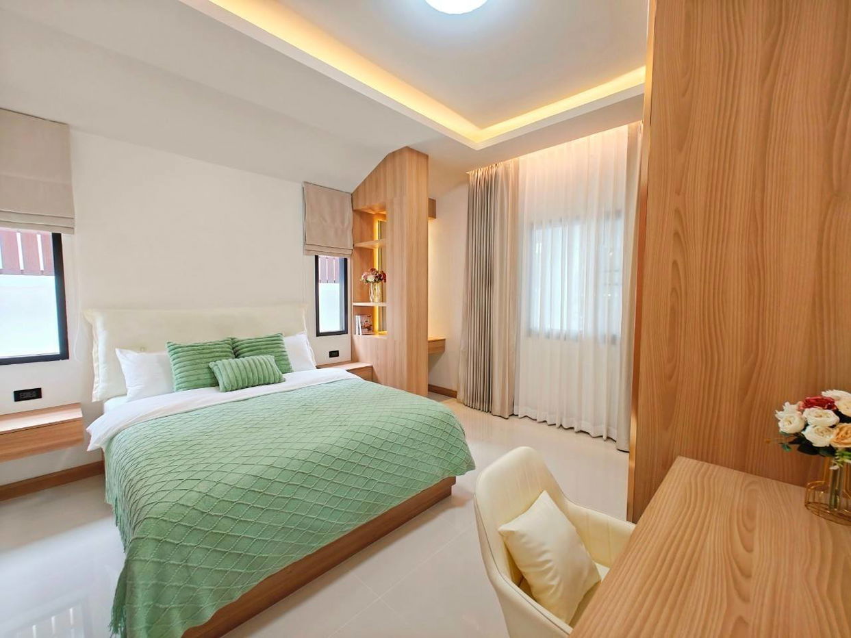 รูป ขายพูลวิลล่า 4 ห้องนอน พัทยาตะวันออก - รูปที่ 8/14