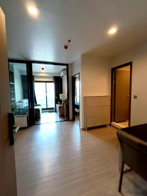 Condos for rent : Life asoke hype 30sqm 25k pls add line id paolin1