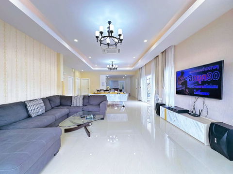 ให้เช่าพูลวิลล่า 4 ห้องนอนในห้วยใหญ่