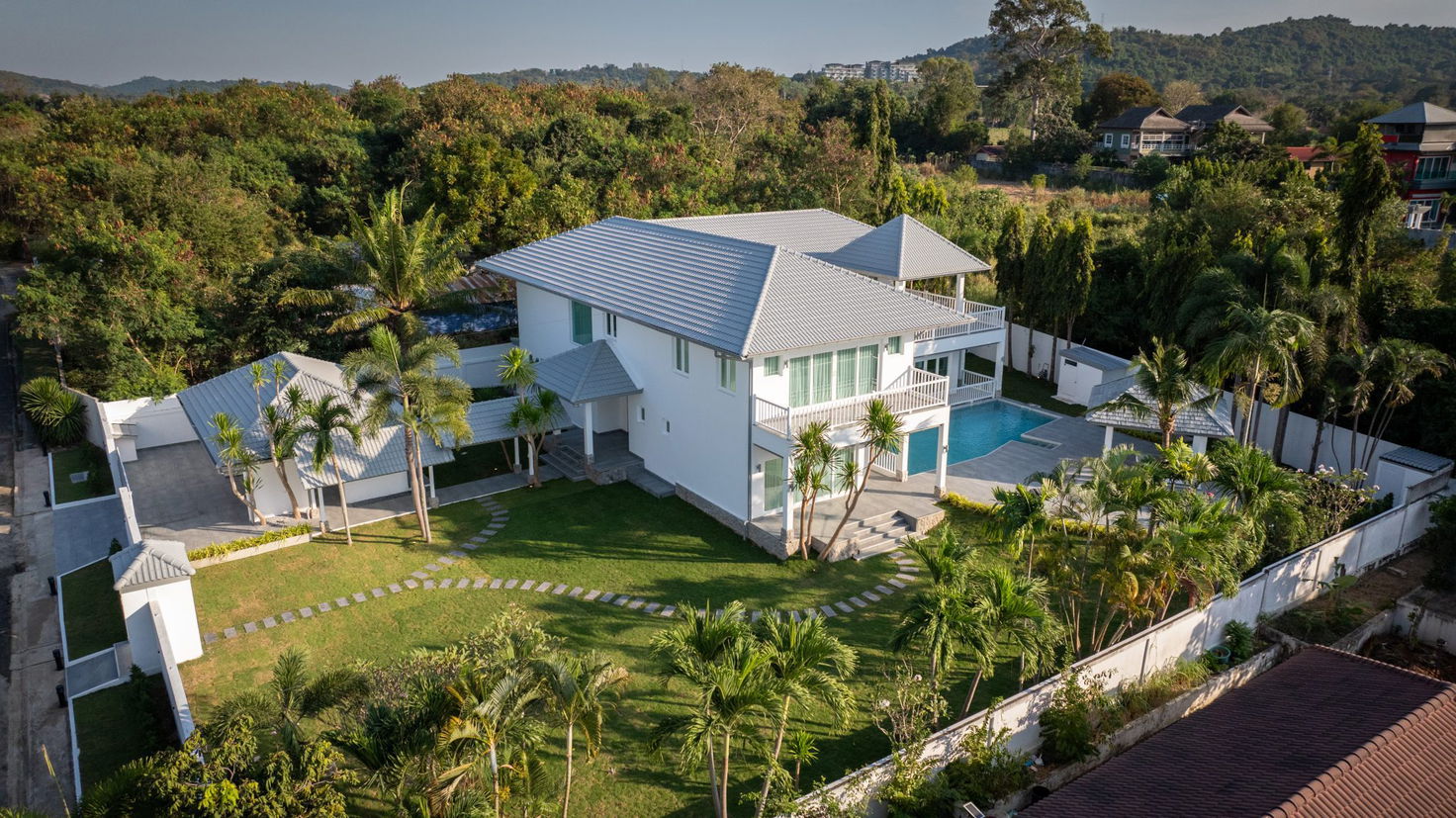 picture Pool Villa for Sale in Bangsaray - 3/27