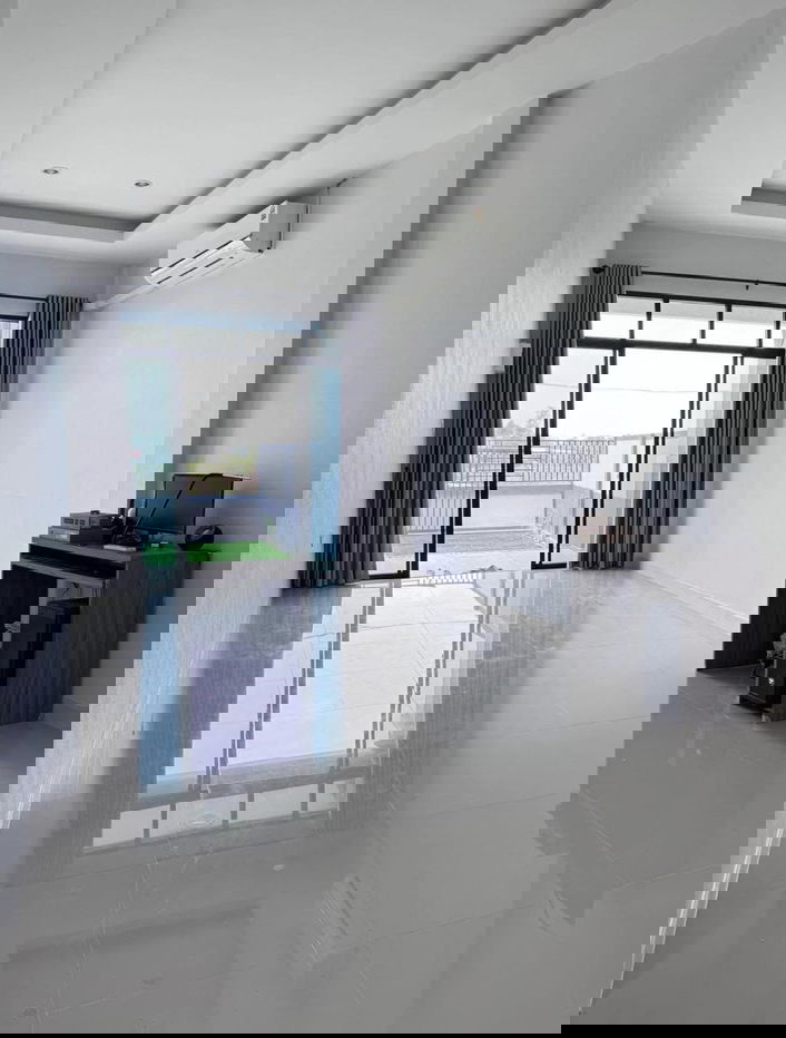 รูป 2-Bedroom Townhouse for Sale in Mabprachan - รูปที่ 3/7