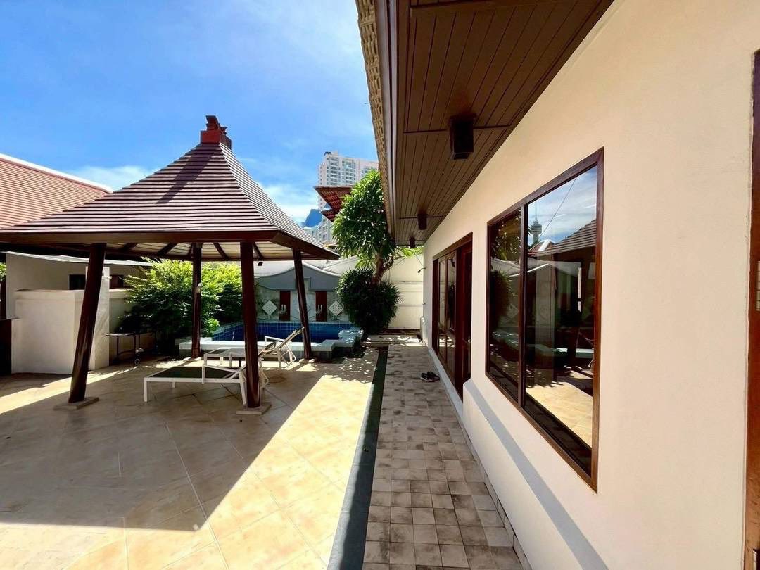 picture Thai-Bali Style Pool Villa for Sale – Thappraya - 15/15