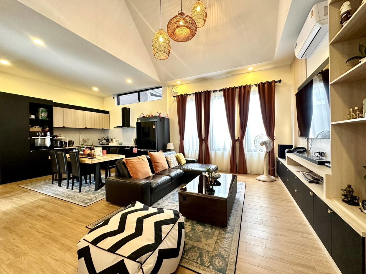 picture Luxurious Pool Villa at Mabprachan - 6/17