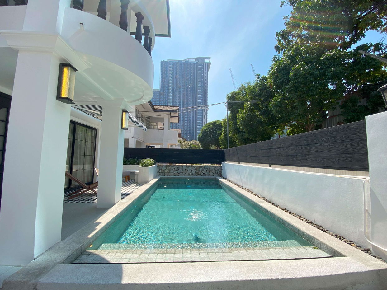 picture Pool Villa in Jomtien Beach for Sale - 14/16