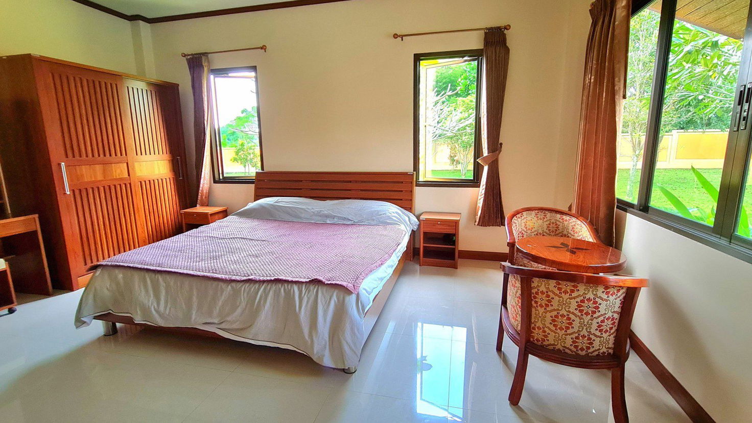 picture Spacious Private Villa with Swimming Pool for Sale – Bang Saray - 9/20