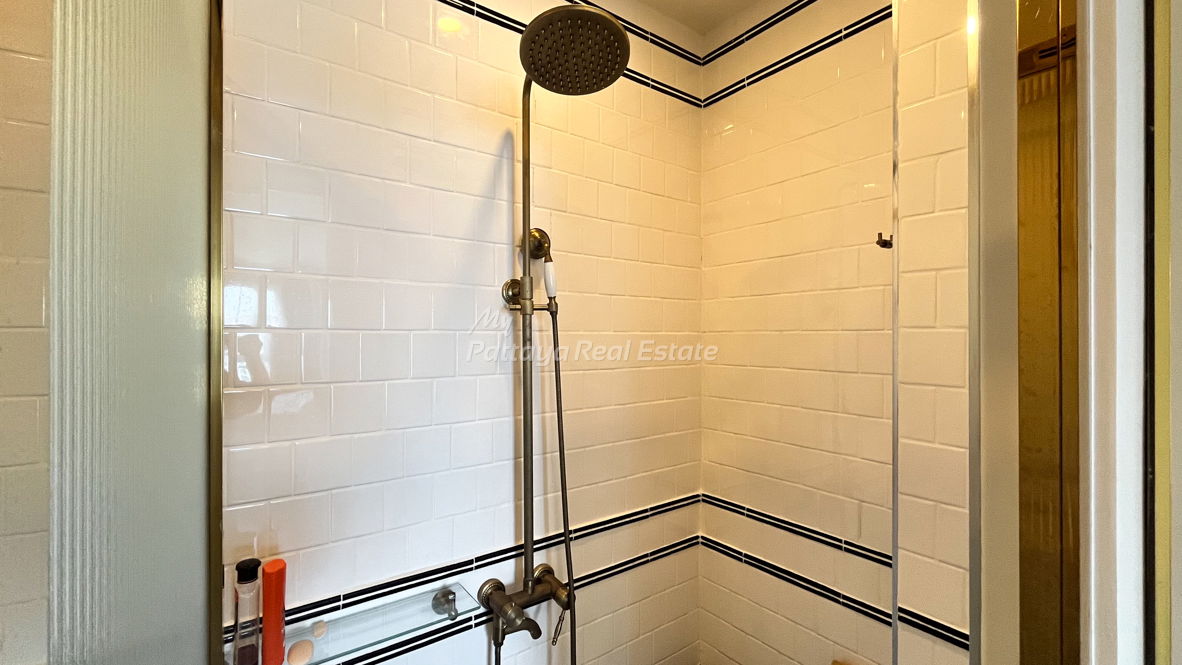 picture 🛏️ 1 Bed - 🛁 1 Bath - 🏙️ Pool Views - 🌏 FOREIGN name - 🏢 Grand Florida Beachfront Resort Pattaya - Ref: GF09 - 15/21