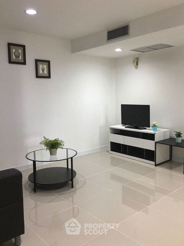 picture 2-BR Condo at The Waterford Diamond Tower Sukhumvit near BTS Phrom Phong (ID 1894538) - 2/9