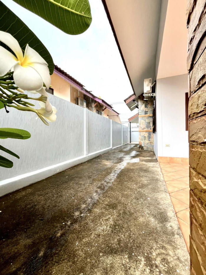 รูป บ้าน 3 ห้องนอนกว้างขวางให้เช่า – พัทยาตะวันออก - รูปที่ 18/18