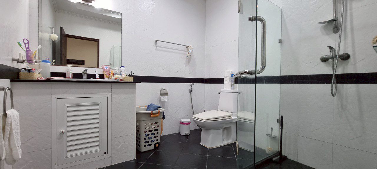 picture 4 Bedrooms House for Sale in East Pattaya - 15/21