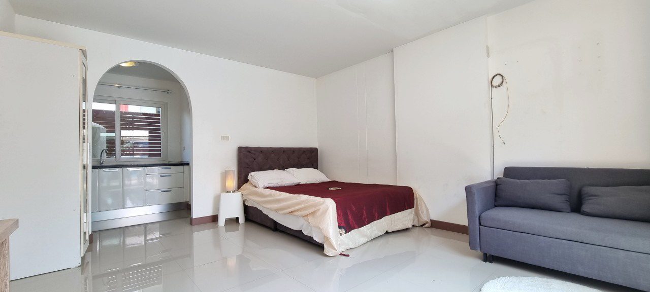 picture Pool Villa in East Pattaya for Sale - 11/17