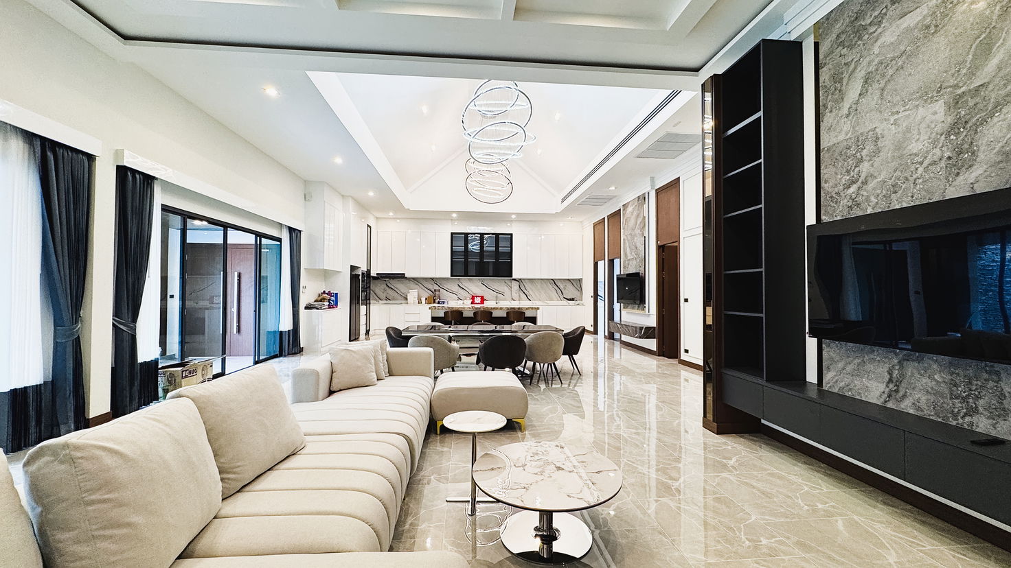 รูป วิลล่าหรูสไตล์อังกฤษให้เช่า – พัทยาตะวันออก - รูปที่ 4/23