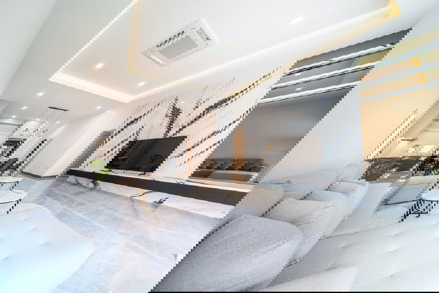 รูป Luxury 5-Bedroom Pool Villa for Sale in Jomtien - รูปที่ 4/15