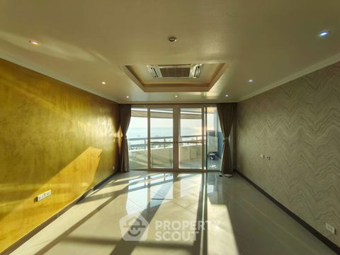 Studio Condo at Jomtien Plaza Condotel close to Jomtien Beach (ID 2462657)