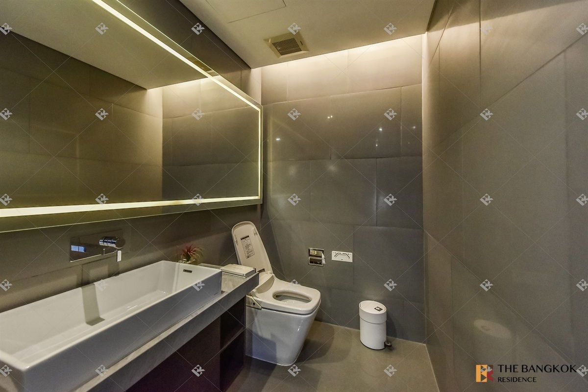 รูป  Luxury Living 💎 The Bangkok Sathorn  🛌🏻 ห้องสวย เฟอร์ครบพร้อมอยู่ ใกล้ BTS สุรศักดิ์  - รูปที่ 14/14