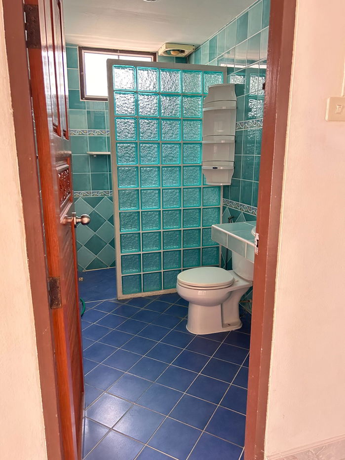 picture 2 Bedrooms House for Sale in East Pattaya - 5/8