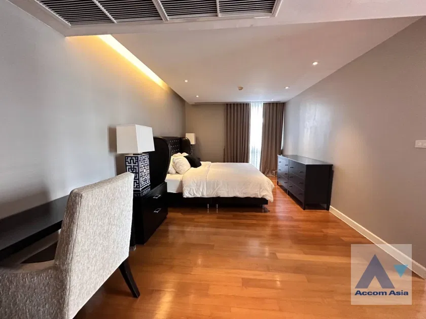 รูป 🔼🔽 AccomA 📩 Elegant family-friendly condo with garden balcony (13000952) - รูปที่ 5/16
